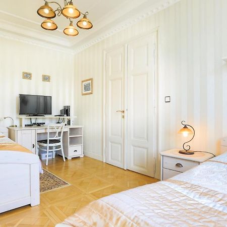Apartman Nostalgia Karlovy Vary Exterior photo